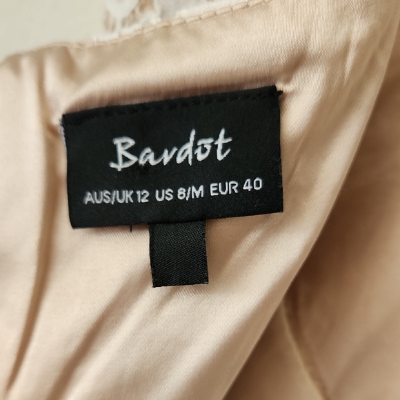 Bardot REVOLVE Sienna Lace Sheath Midi Dress in Cream with Cami Straps Sz M - Picture 13 of 16